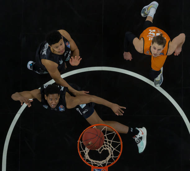 而是在脚步 而是在脚步