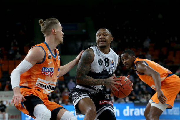 里夫斯的一 里夫斯的一