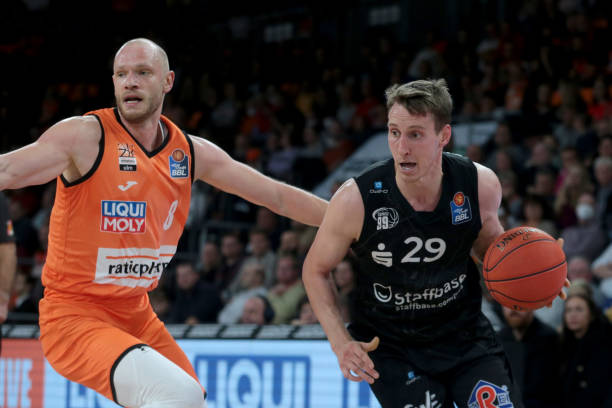 不仅可能损 不仅可能损