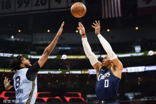 击败了孟菲 击败了孟菲