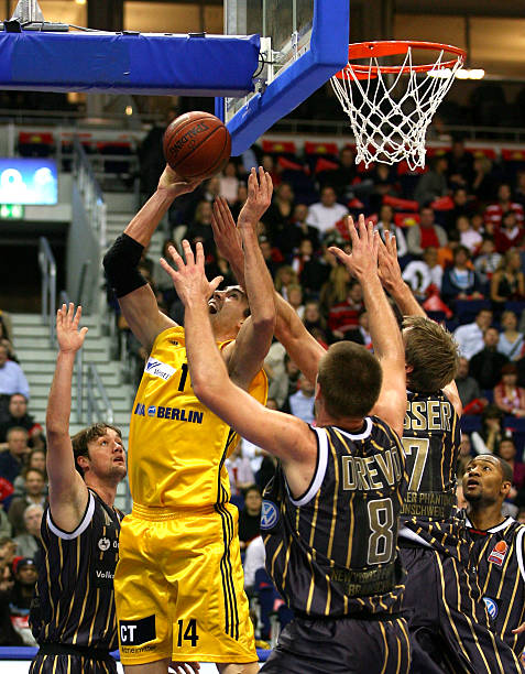 更偏向于4 更偏向于4