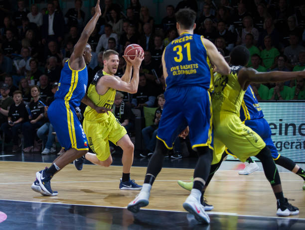 客场对马德 客场对马德